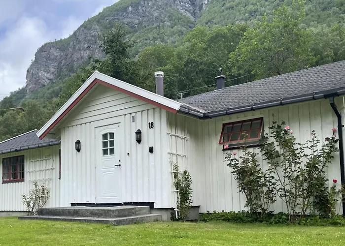 Dalhus - House With Jacuzzi