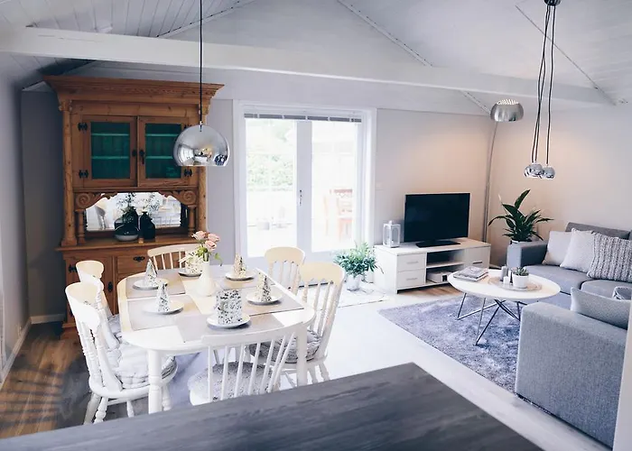 Dalhus - House With Jacuzzi